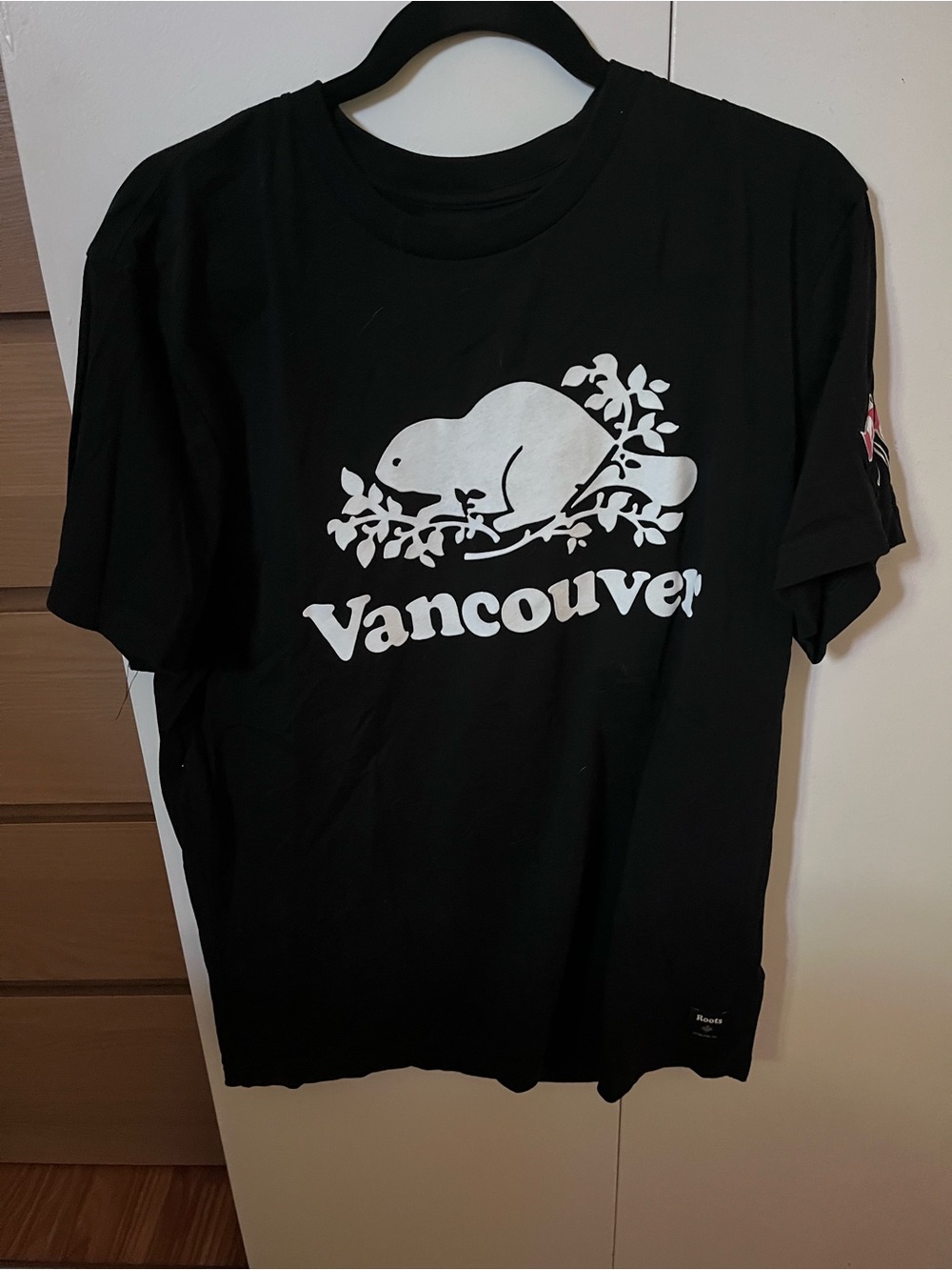 Roots tshirt